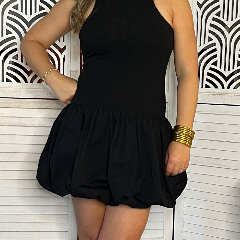 Vestido con dobladillo burbuja de costa