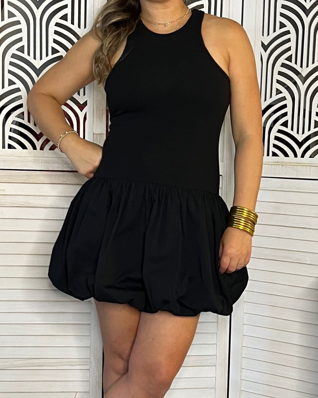 Vestido con dobladillo burbuja de costa