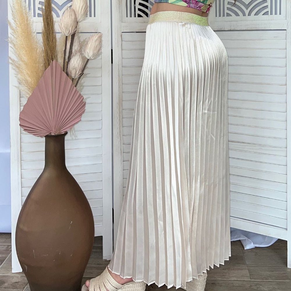 
                  
                    Simple Bliss Pleated Skirt - Merlot Poppy
                  
                
