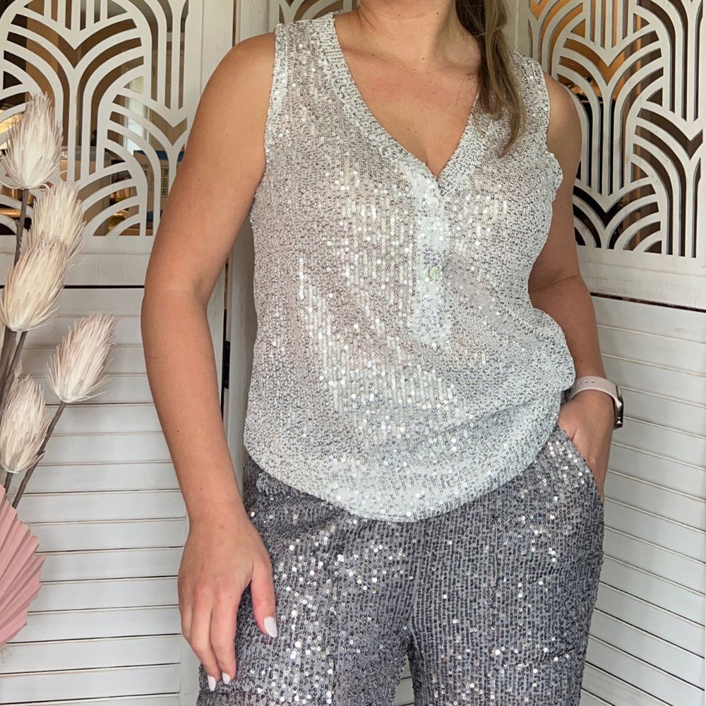 
                  
                    Evening Stunner Sequin Top - Merlot Poppy Small
                  
                